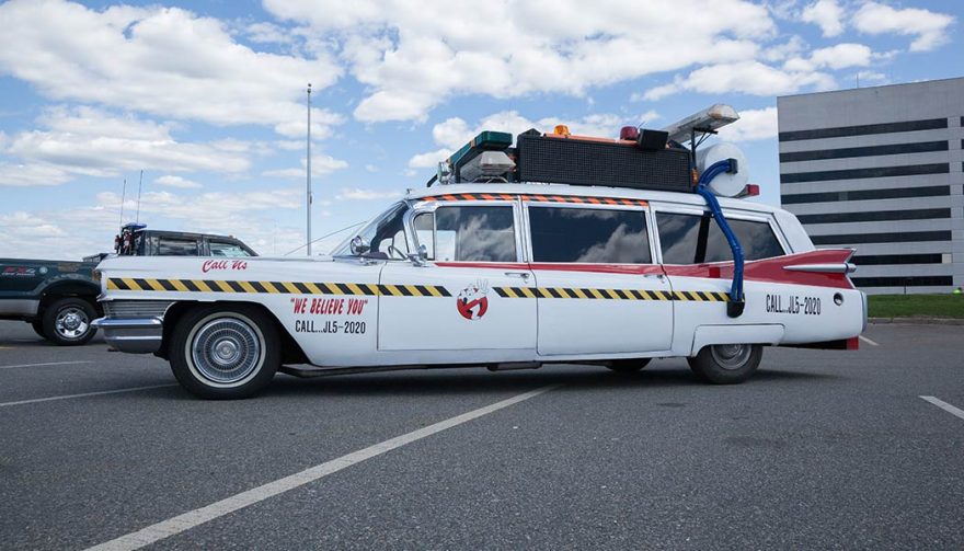 1959 Cadillac Miller-Meteor Hearse – Ghostbusters