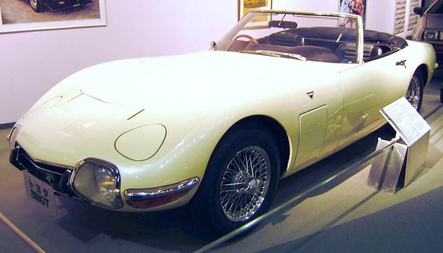 Toyota 2000GT