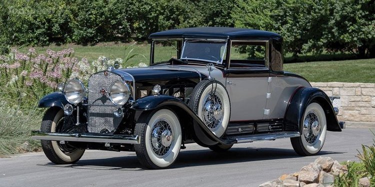 1930 - 1940 Cadillac V16