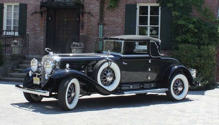 A 39 Cadillac V16 degines rare American made car