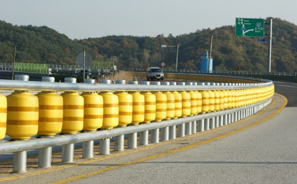 Wheels show the safety benefits of the roller barrier