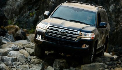 With new off-road technology a Toyota Land Cruiser negotiates some rocks