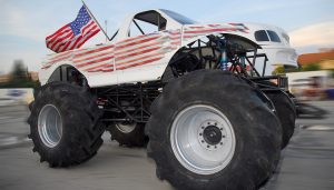 If you know how to make a truck louder, you can make it sound like this monster truck