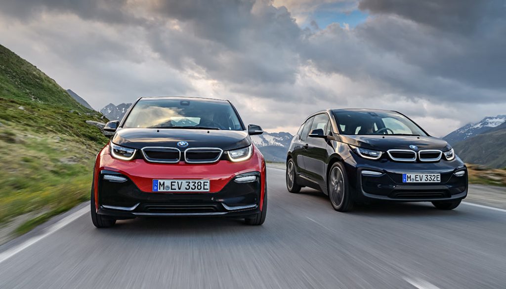 The BMW i3s and the BMW i3 on the road