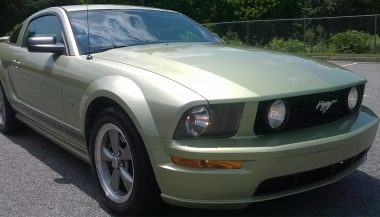 front 3/4 of a ford mustang