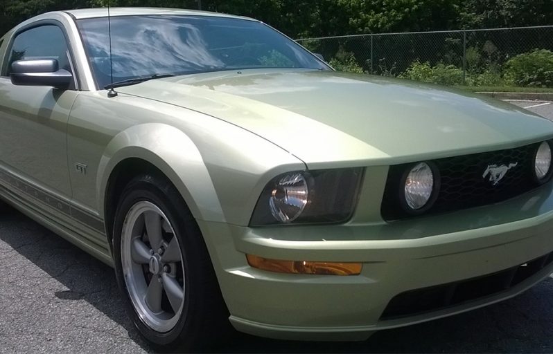 front 3/4 of a ford mustang