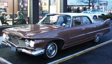 side profile of plymouth savoy