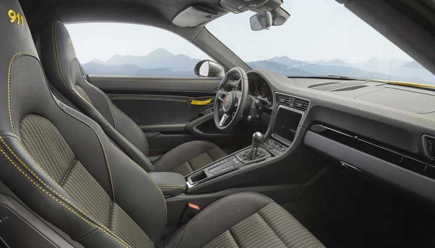 The Porsche 911 Carrera T interior