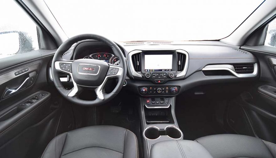 Interior of the 2018 GMC Terrain diesel