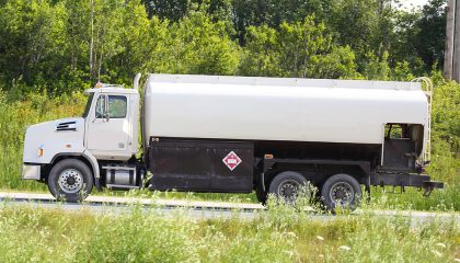 Types Of Fuel Trucks: Bobtail Fuel Tanker Truck