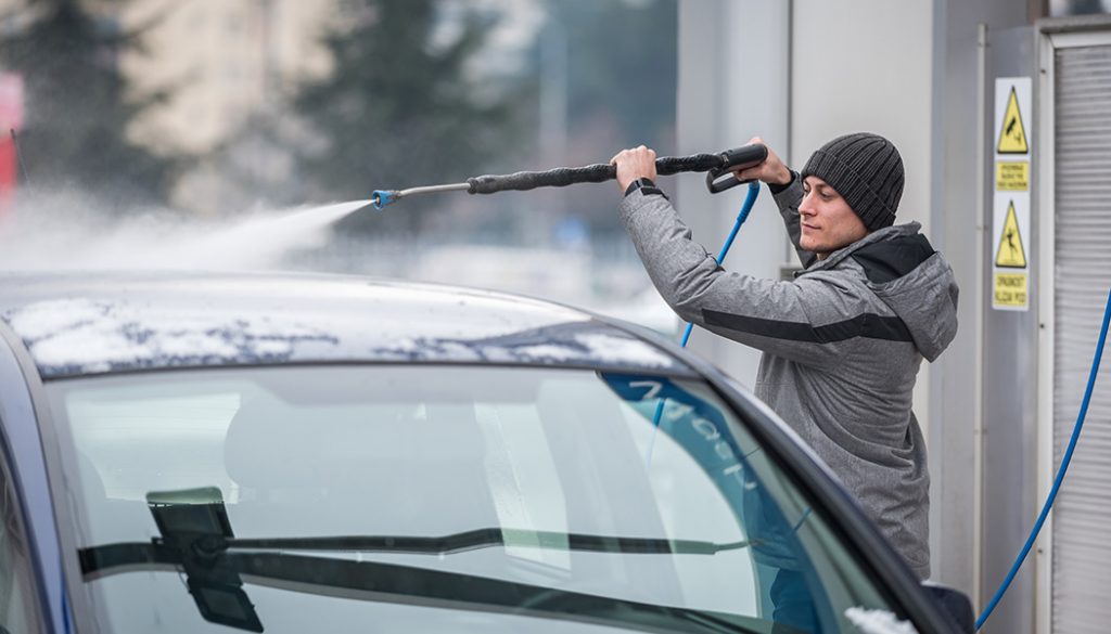 Your car needs to get clean in winter, too, but what do you do when it's below freezing? We show you how to wash your car in winter